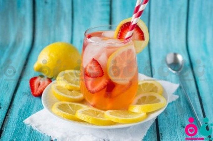 شربت لیموناد توت فرنگی