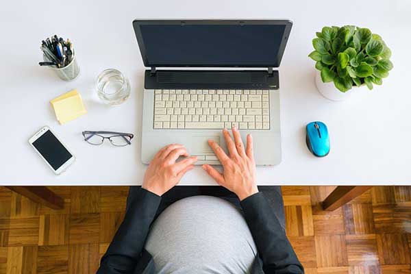 آیا کار کردن زنان در دوران بارداری امن است؟