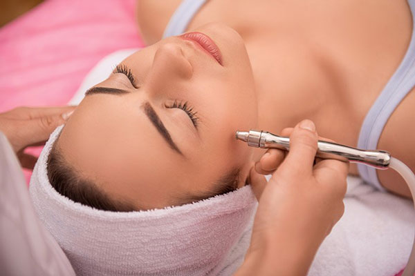 آیا استفاده از روش الکترولیز برای موهای زائد در دوران بارداری امن است؟