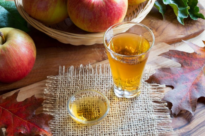b2ap3 large apple cider vinegar in a glass 1536043893 91069