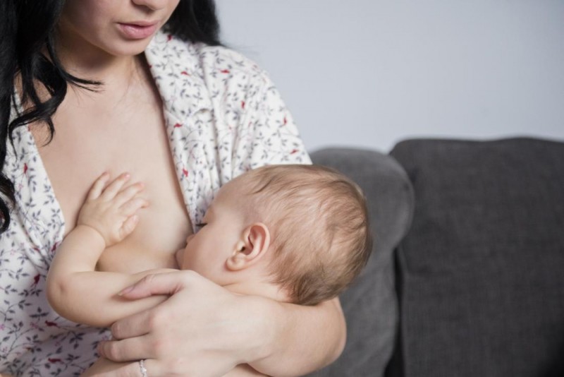 b2ap3 large itchy nipples while breastfeeding 1538239113 60527