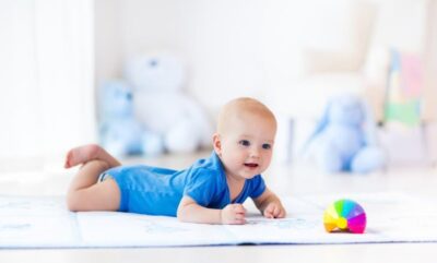 چگونه به چهار دست و پا رفتن نوزاد خود کمک کنیم؟