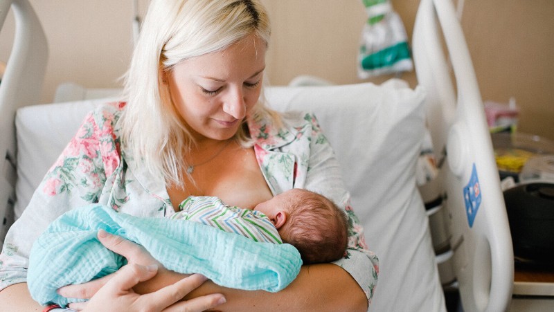 b2ap3 large breastfeeding support 1539152769 14772