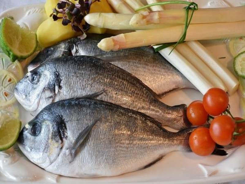 آیا مصرف غذاهای دریایی به سیستم عصبی نوزاد آسیب می رساند؟
