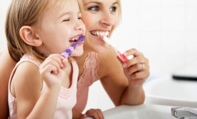 مسواک زدن دندانهای کودکان باید از چه زمانی آغاز شود؟