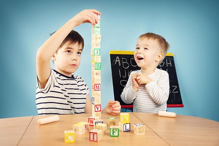 برج سازی به عنوان بازی های فکری برای کودکان