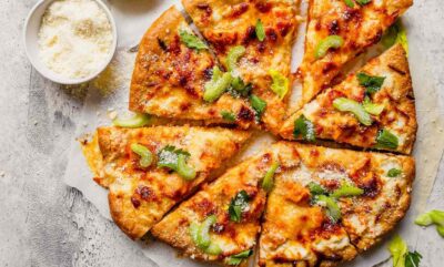 طرز تهیه پیتزا مرغ با طعم بوفالو در 5 دقیقه