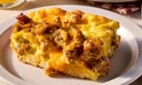 طرز تهیه خوراک سوسیس تخم مرغ و پنیر فوری و خوشمزه
