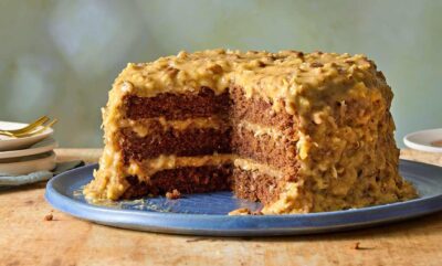 طرز تهیه کیک شکلاتی آلمانی خانگی خوشمزه