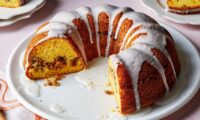 کیک آسان با پودر کیک: طرز تهیه کیک Sock it to Me