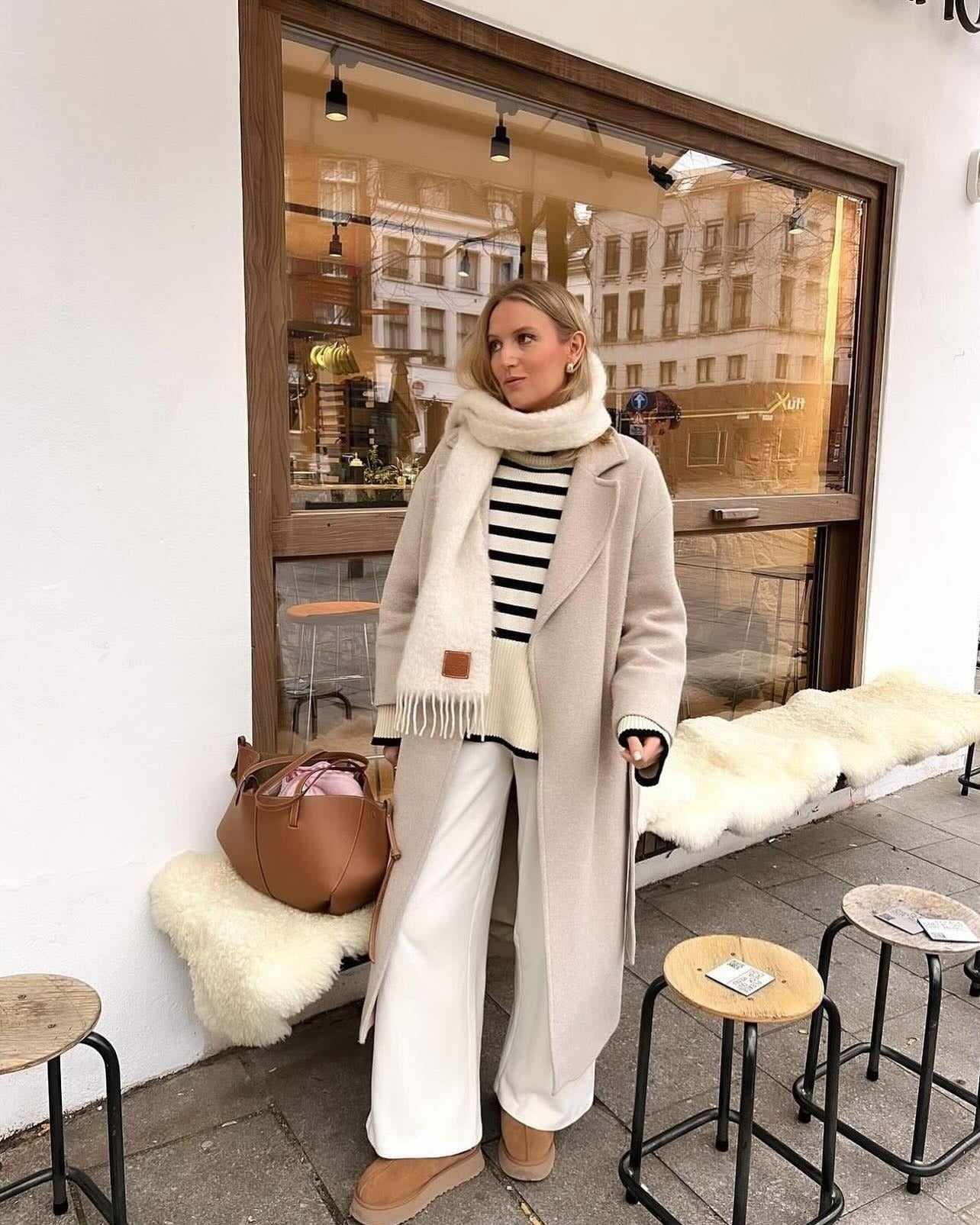 17. Striped Knit with Soft Neutrals (مدل لباس زمستانی)