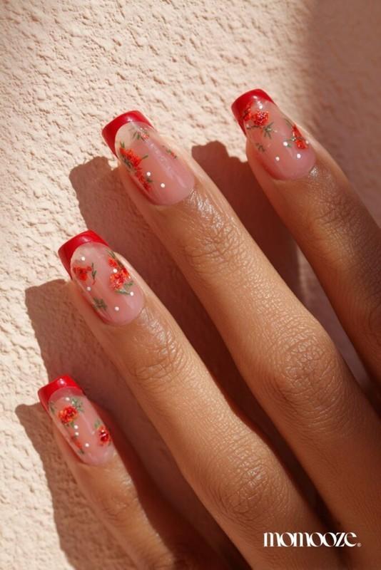 طرح ناخن قرمز بهاری رژگونه ای
